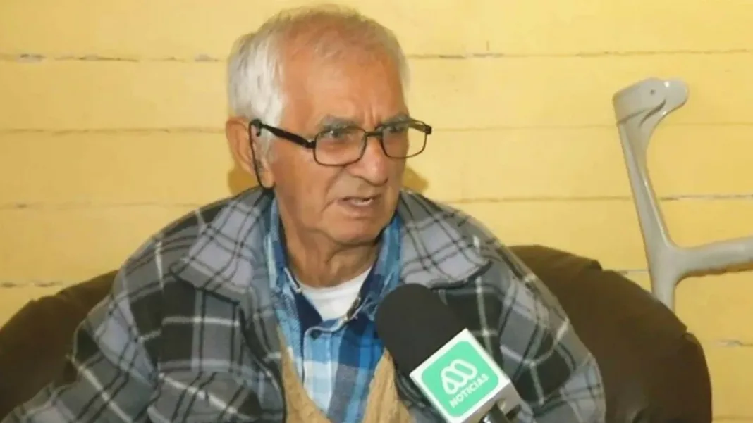 Un adulto mayor relata su experiencia tras ser agredido y asaltado en su hogar.