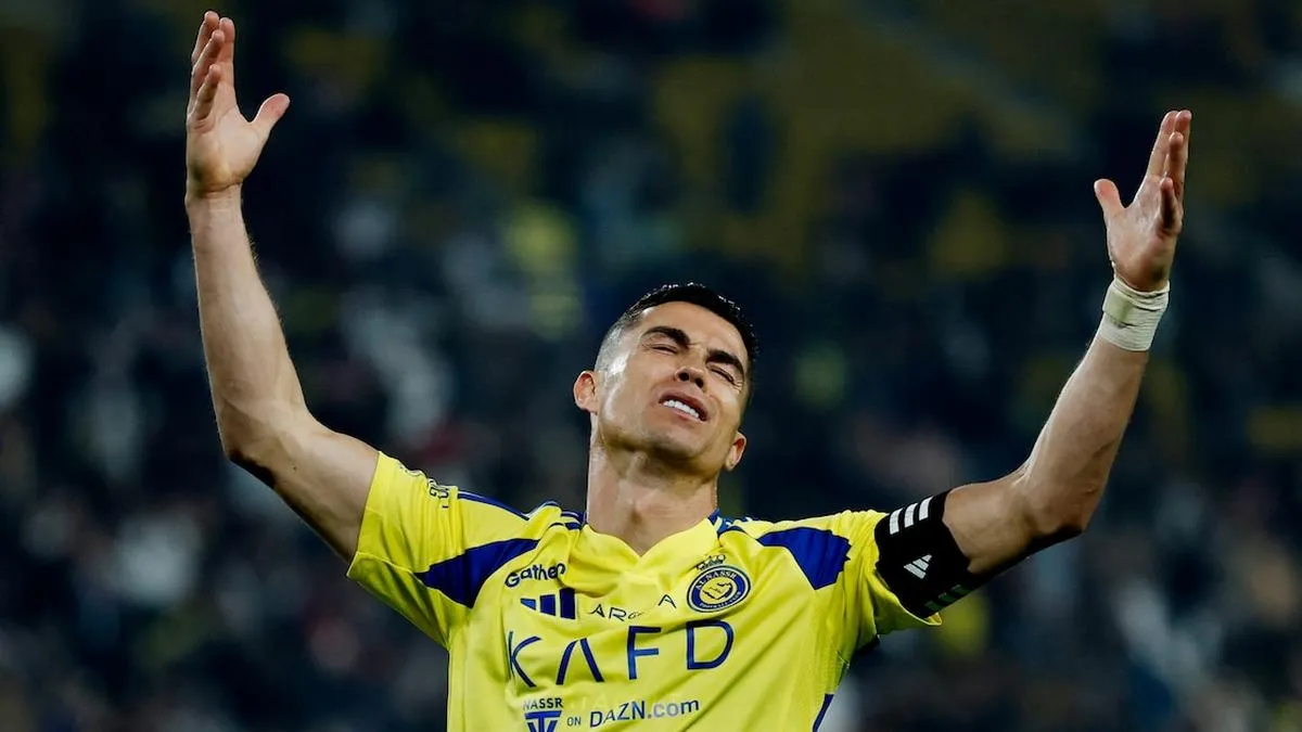 Cristiano Ronaldo brilla con gol y gestos a hinchas en la victoria del Al Nassr. Cristiano Ronaldo brilla con gol y gestos a hinchas en la victoria del Al Nassr.