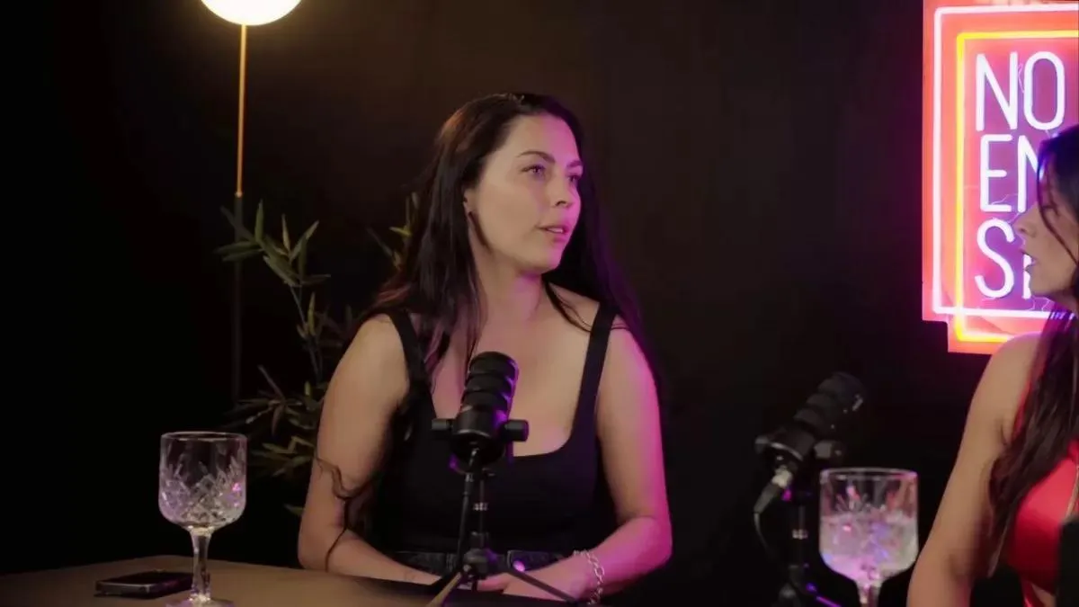 Daniela Aránguiz se disculpa por sus declaraciones sobre Jorge Valdivia. Daniela Aránguiz se disculpa por sus declaraciones sobre Jorge Valdivia.