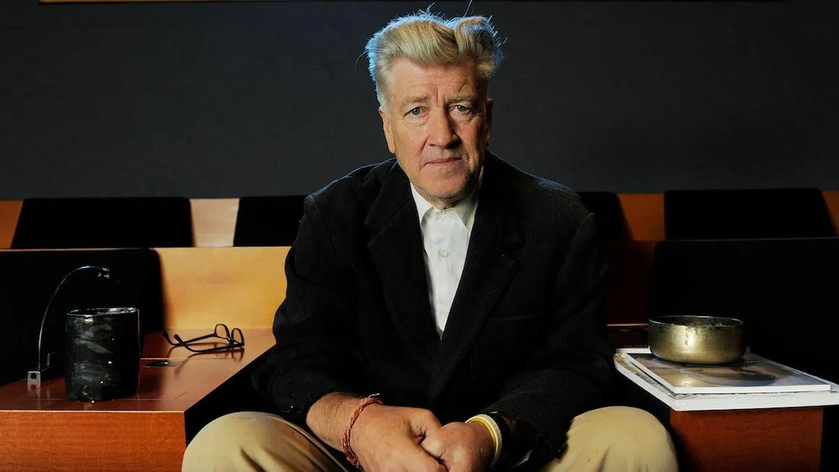 David Lynch: explorando el subconsciente del sueño americano en su obra.