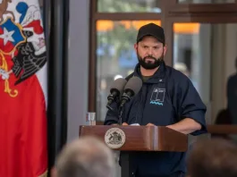 Senadores de oposición piden a Boric condenar a Maduro en el ámbito internacional.