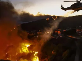 Biden cancela viaje a Italia por incendios en Los Ángeles; ya hay cinco muertos.