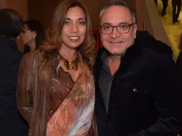 La esposa de Luis Jara enfrenta una grave enfermedad en secreto. Drama familiar.