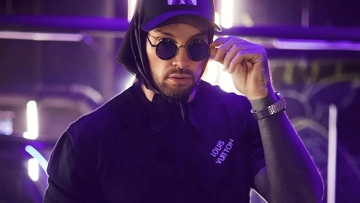 La ex chica reality denuncia a Luis Mateucci por robo y otros delitos. La ex chica reality denuncia a Luis Mateucci por robo y otros delitos.