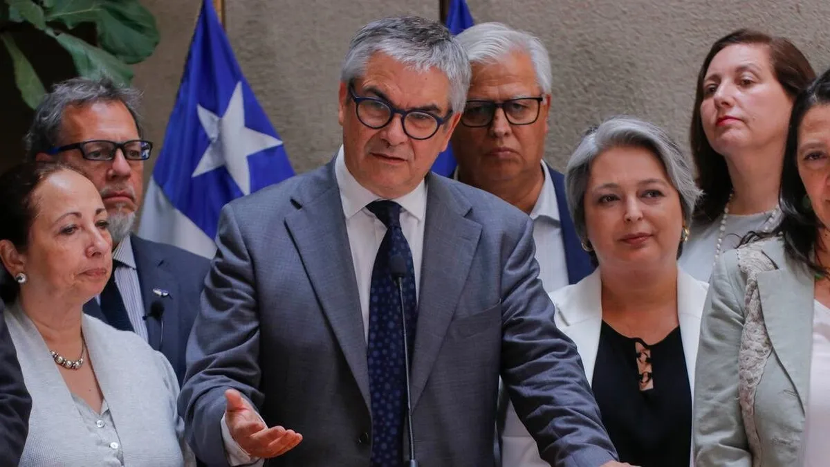 El ministro Marcel destaca la importancia del acuerdo en la reforma de pensiones.