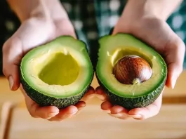 Descubre 5 trucos infalibles para acelerar la maduración de tus paltas.