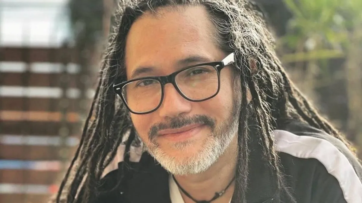 Quique Neira expresa su dolor tras una inesperada pérdida: "Vaya lecciones que me dejaste".