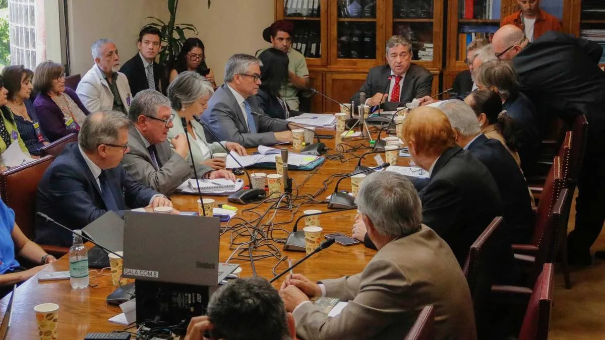 El gobierno pospone nuevamente la entrega de indicaciones a la reforma previsional.