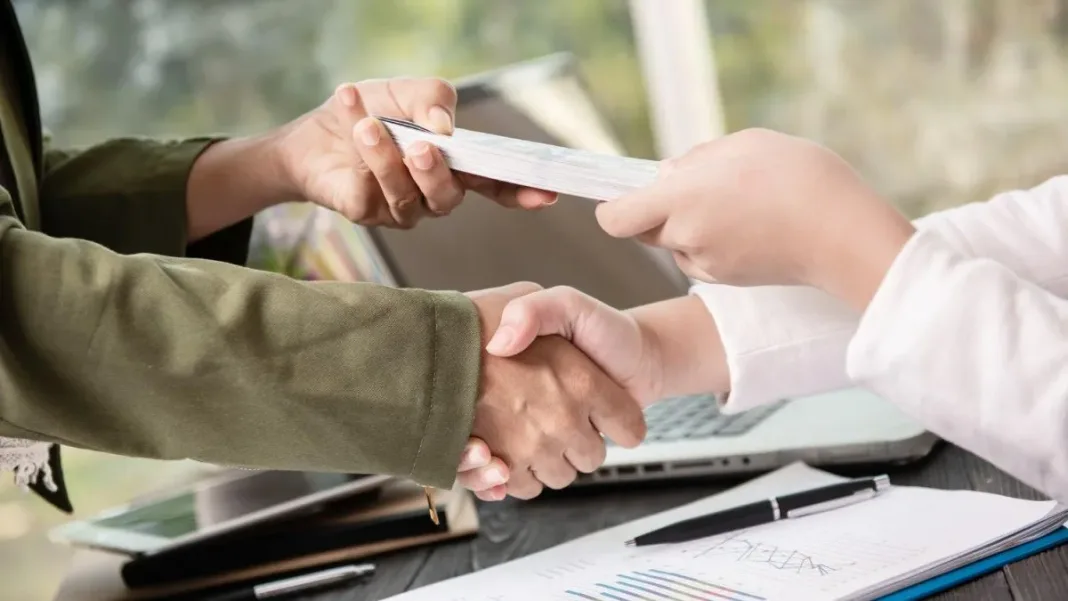 Cierre de sucursales bancarias en la Región Metropolitana: causas y consecuencias.