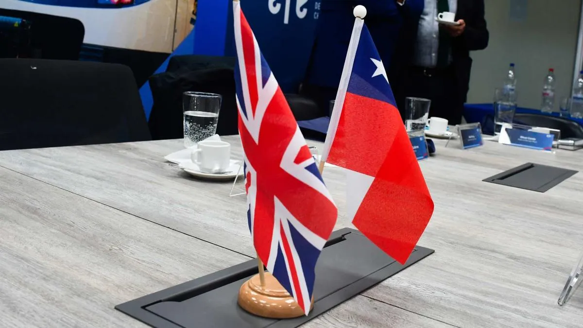 Conoce la ETA: el nuevo permiso para chilenos que viajan al Reino Unido.