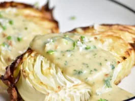 Descubre cómo preparar Repollo César y olvídate de la ensalada para siempre.