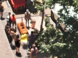 Insólito velorio en Santiago: imágenes que sorprenden y viralizan en redes.