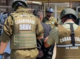 Desarticulan centro de acopio de autos robados en La Florida; un detenido.