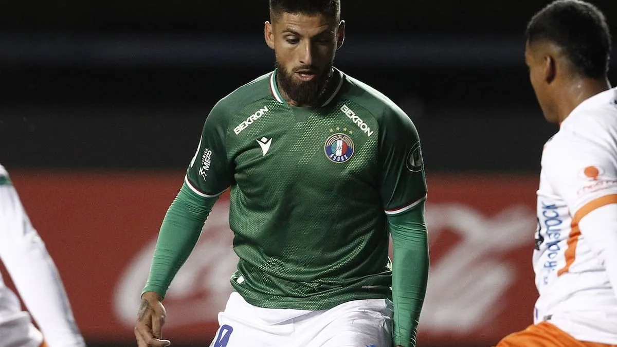 El plantel de Audax Italiano apoya a Ignacio Jeraldino en su difícil situación.