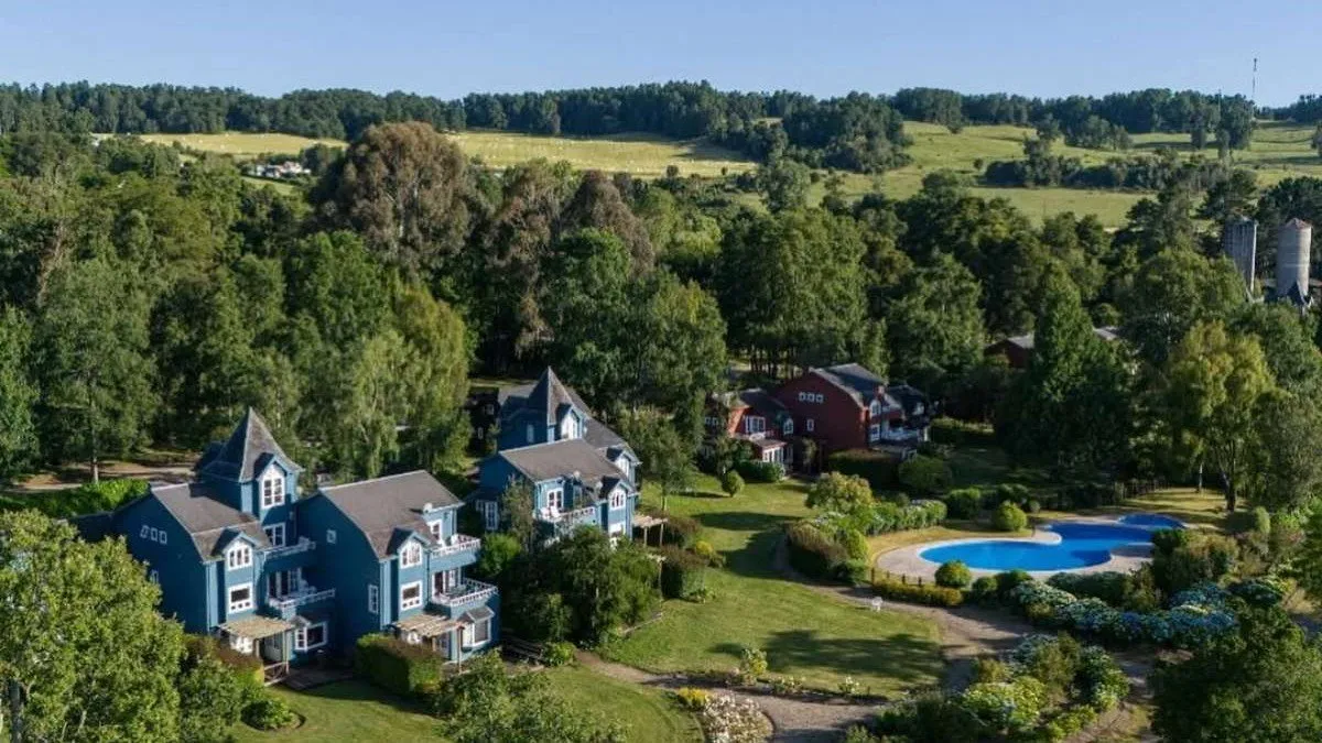 La familia Piñera invierte 40 millones en un ambicioso proyecto en Lago Ranco.