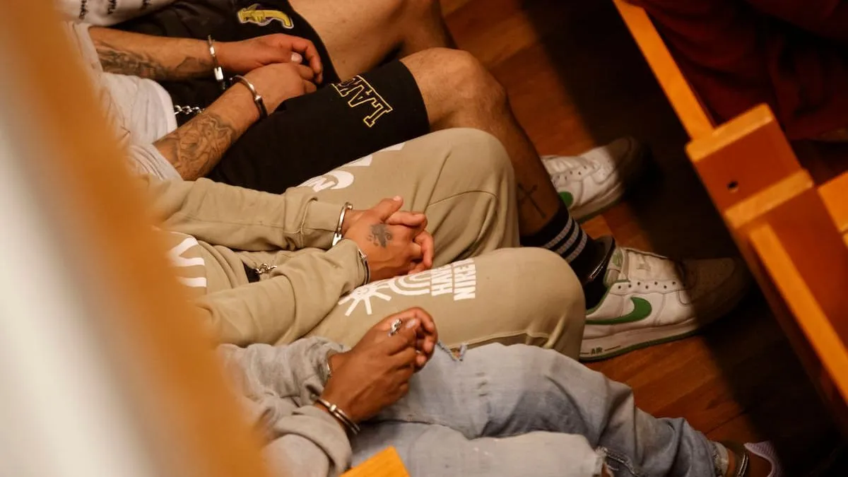 Asalto millonario en Putaendo: cinco en prisión y una mujer bajo arresto domiciliario. Asalto millonario en Putaendo: cinco en prisión y una mujer bajo arresto domiciliario.