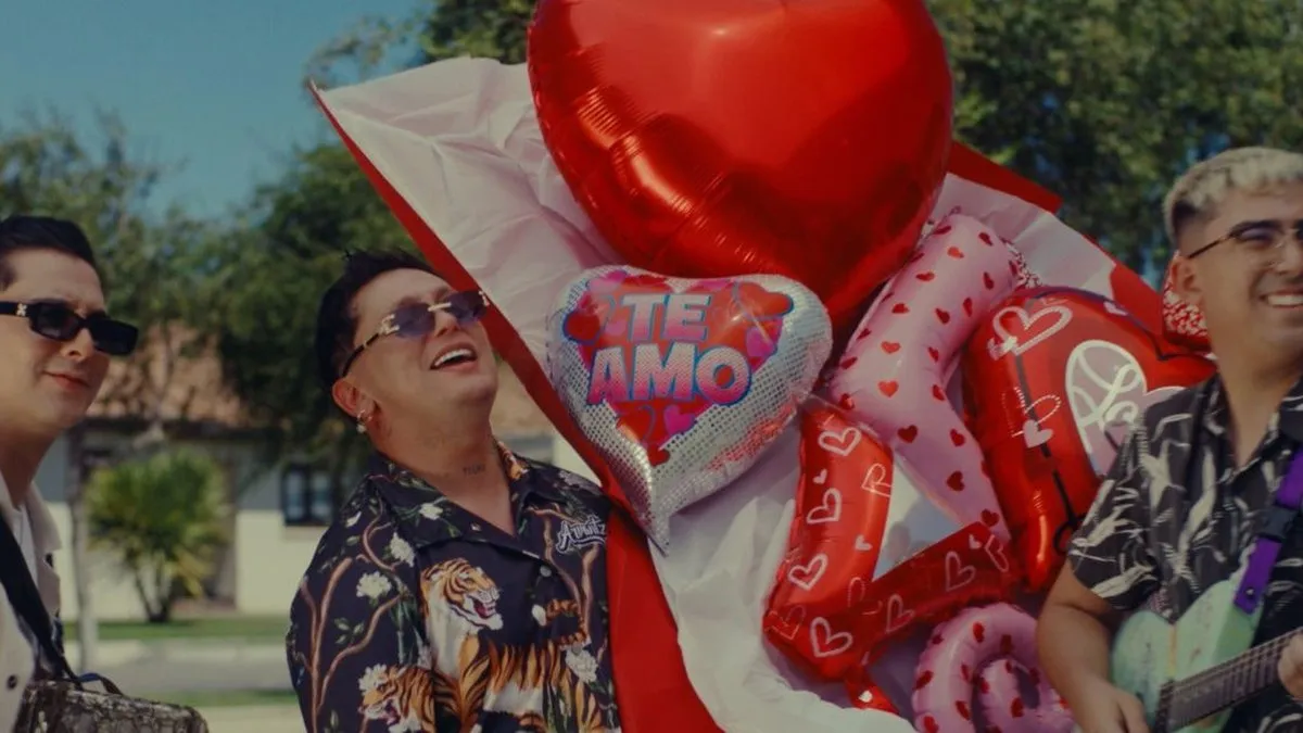 El Bloque 8 y Koke Nuñez rinden homenaje a Juan Gabriel con 'La Diferencia'. El Bloque 8 y Koke Nuñez rinden homenaje a Juan Gabriel con 'La Diferencia'.