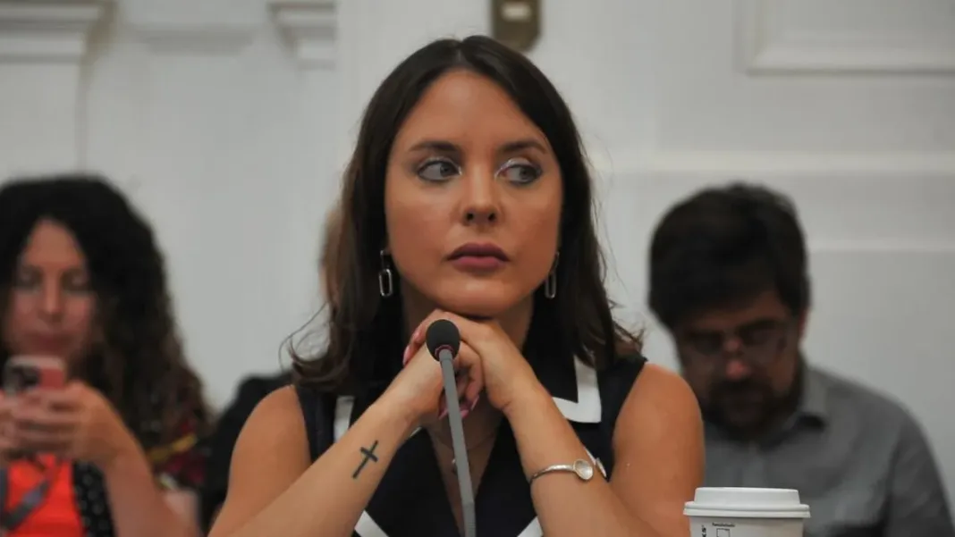 Diputada Musante denuncia mafia notarial en defensa del exjuez Poblete.