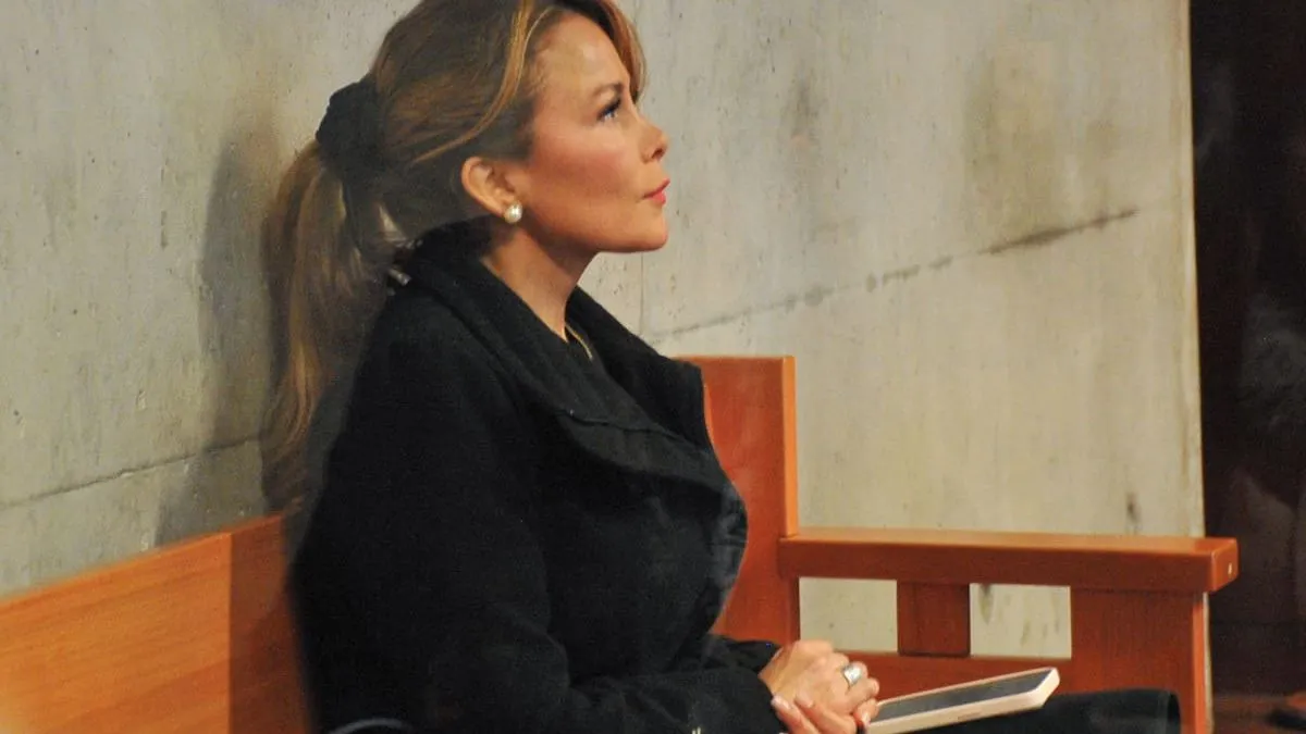 Cathy Barriga busca regresar a arresto domiciliario; tribunal revisará su situación. Cathy Barriga busca regresar a arresto domiciliario; tribunal revisará su situación.