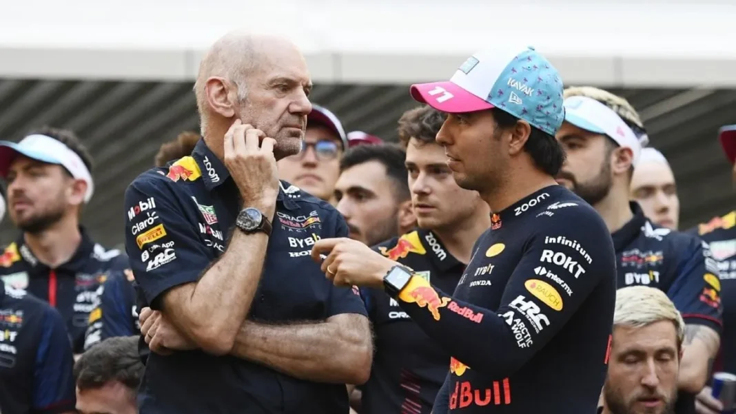 Adrian Newey expone los fallos de Red Bull que afectaron a Checo Pérez en 2024.