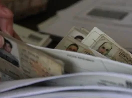 Claudia Pizarro sugiere externalizar el control médico para agilizar licencias de conducir.