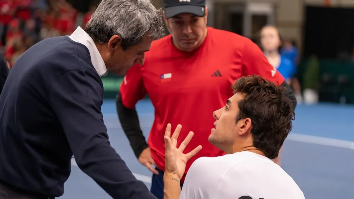 Federación Chilena de Tenis denuncia agresiones a Cristian Garin; sorteo de Copa Davis aplazado.