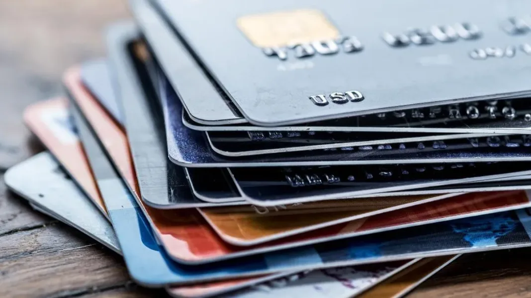 Descubre las diferencias entre cuenta vista y cuenta corriente para elegir mejor.