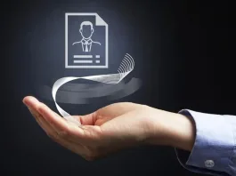 Consejos clave para crear un currículum que destaque en el mercado laboral.