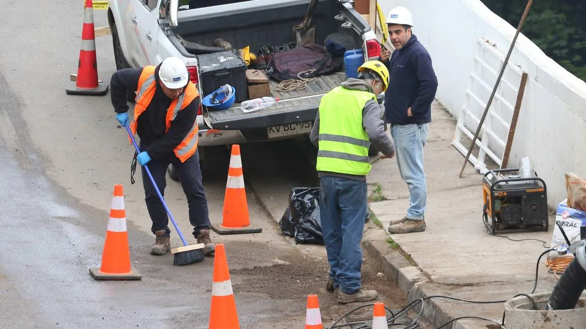 La Dirección del Trabajo aclara sobre despidos y descuentos por cortes de luz. La Dirección del Trabajo aclara sobre despidos y descuentos por cortes de luz.