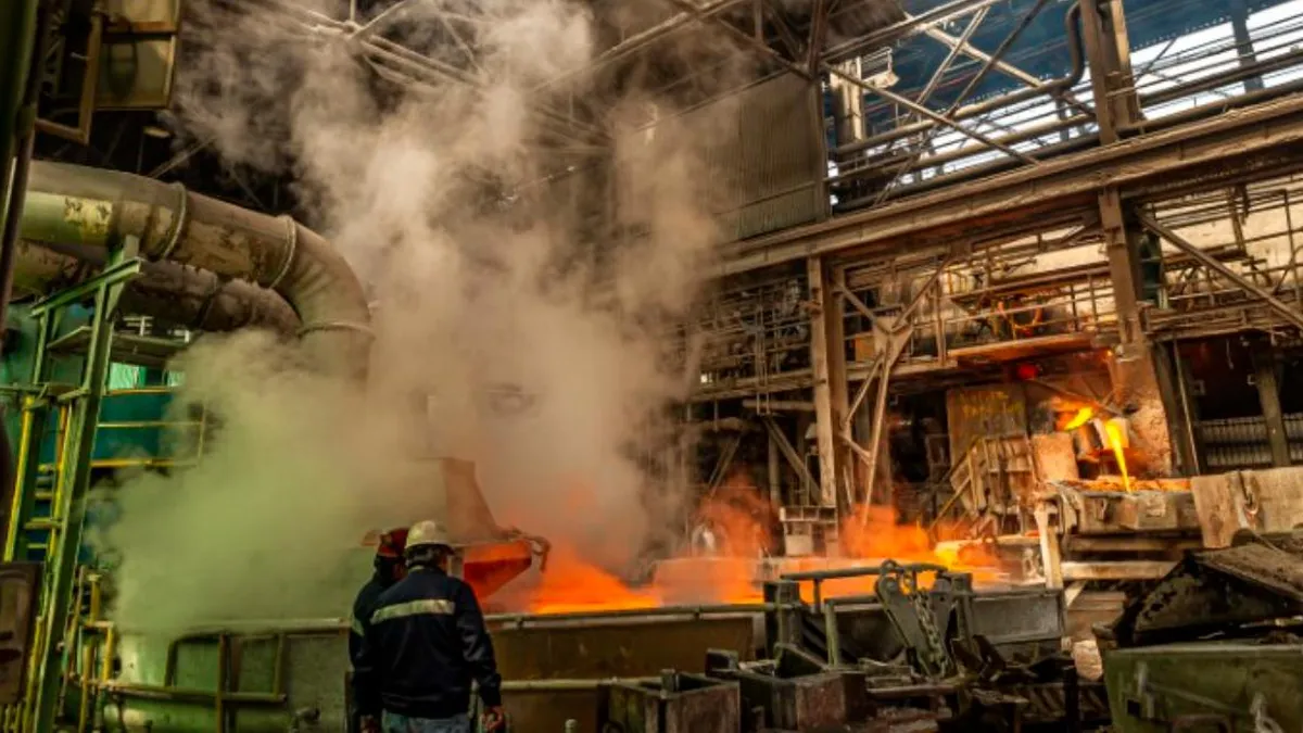 Exjugador de la NFL arrestado por insultar lema de Trump y amenazar con desobediencia.