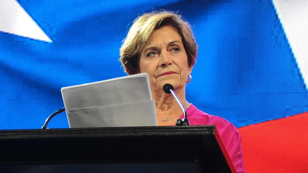 La Moneda responde a Matthei: "No corresponde generar polémicas en este homenaje". La Moneda responde a Matthei: "No corresponde generar polémicas en este homenaje".