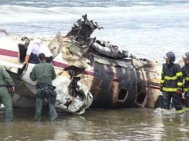 Brasil intercepta avión 'clandestino' de Venezuela con droga y dos cuerpos a bordo.