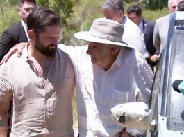 Boric describe su encuentro con Mujica como 'emocionante' y reflexiona sobre la pena.