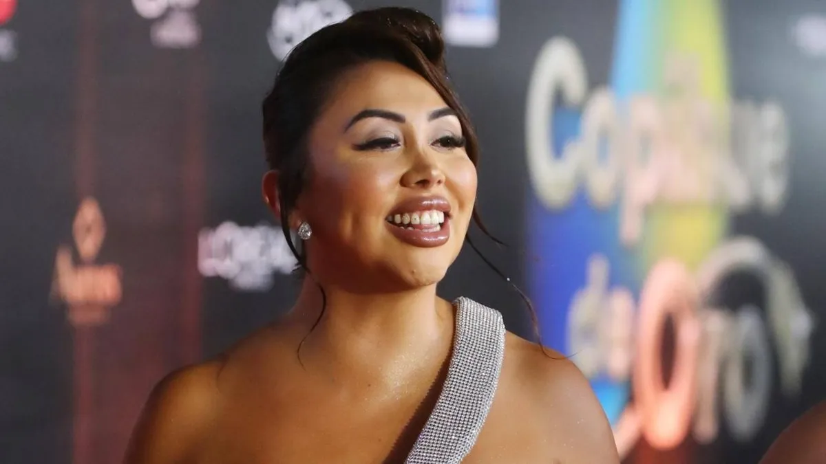 Naya Fácil sorprende con audaz estrategia para financiar su Gala del Pueblo. Naya Fácil sorprende con audaz estrategia para financiar su Gala del Pueblo.