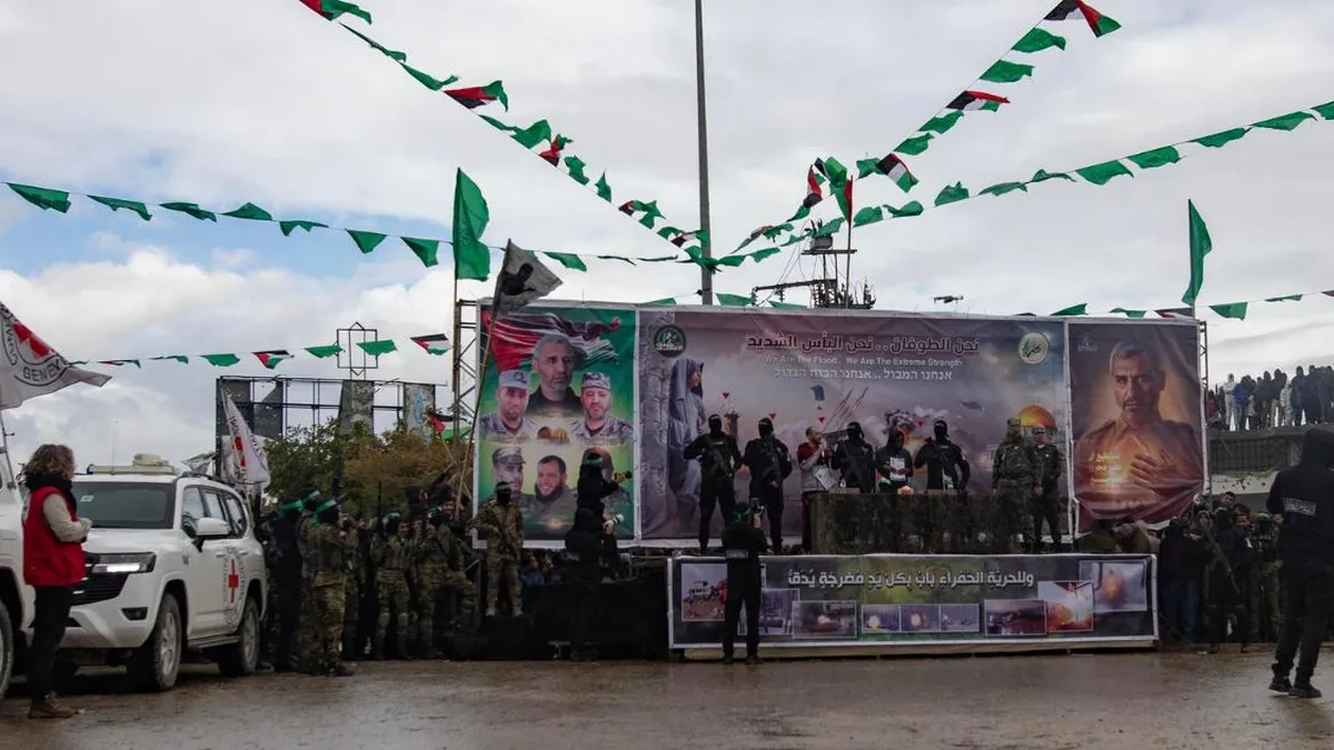 Hamás libera a tres rehenes israelíes en el centro de Gaza