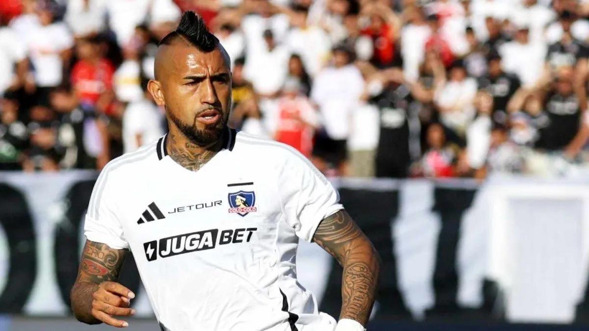 Arturo Vidal critica los altos precios de entradas de Huachipato para comprar cámaras. Arturo Vidal critica los altos precios de entradas de Huachipato para comprar cámaras.