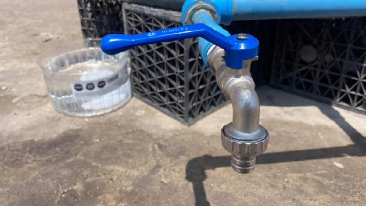 Cerca de 400 familias en Mariquina sin agua por problemas en el comité de APR. Cerca de 400 familias en Mariquina sin agua por problemas en el comité de APR.