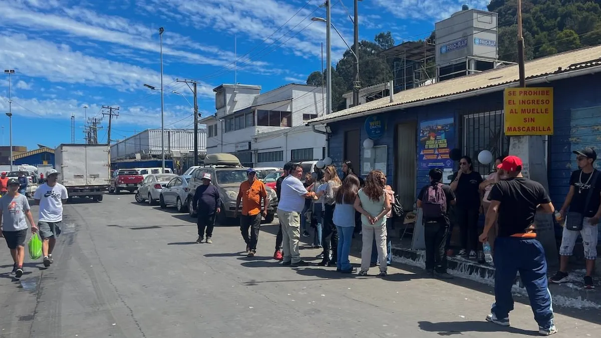 Hallan los cuerpos de dos pescadores desaparecidos tras naufragio en Talcahuano.