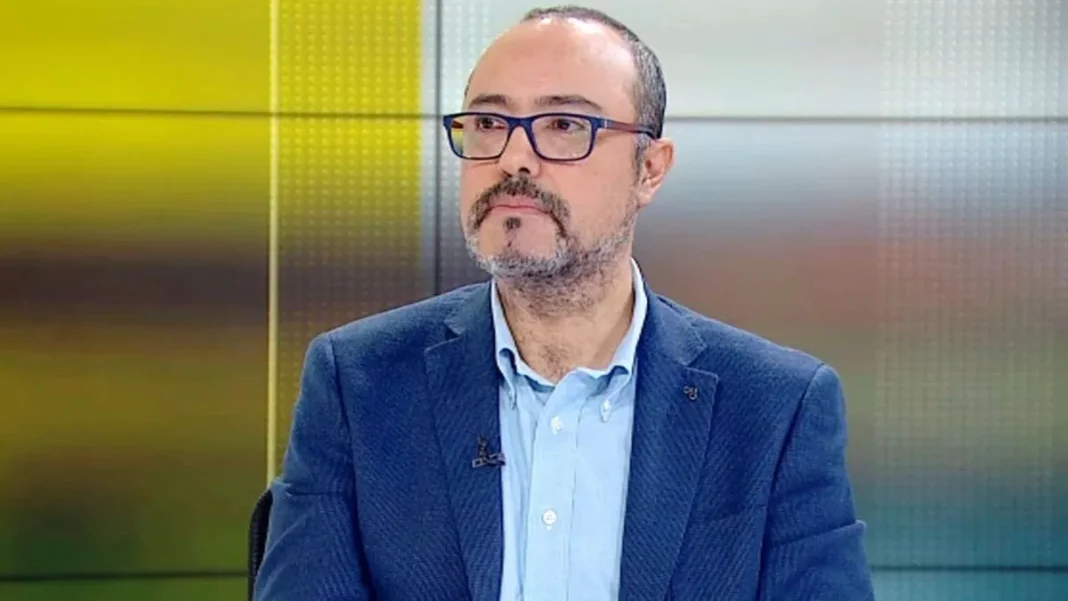 Columna de Mauricio Morales: Reflexiones sobre la actualidad política y social.