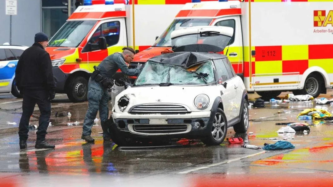Un vehículo atropella a un grupo en Múnich