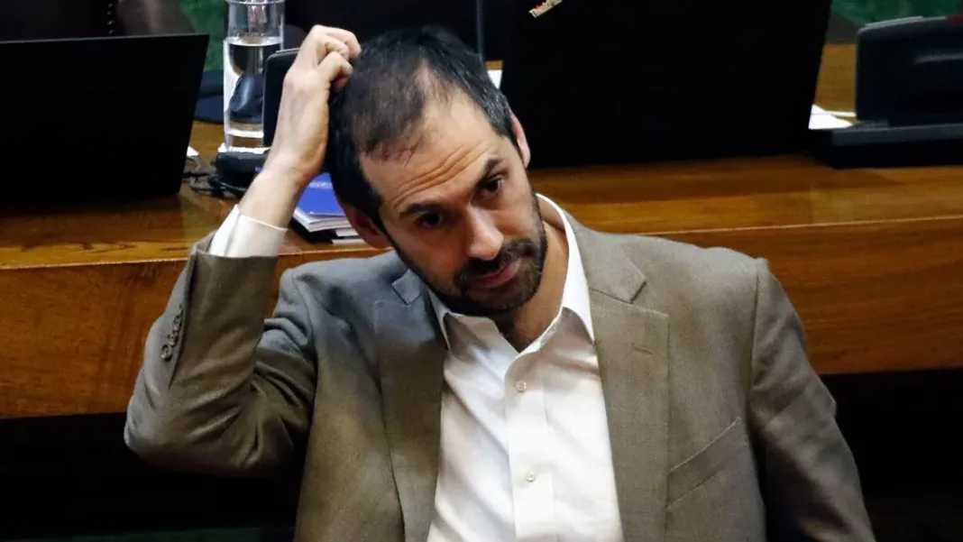 Grau defiende su postura sobre Corfo