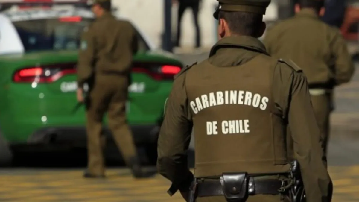 Un ladrón atrapado en una reja tras intentar robar una bicicleta en Ñuñoa.