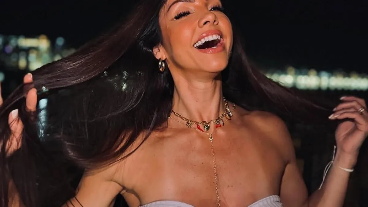 Paloma Fiuza deslumbra con bikinazos que roban aplausos y miradas.