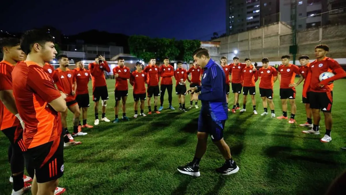 La Roja Sub 20 se enfrenta hoy a su rival en un emocionante partido. ¡No te lo pierdas!