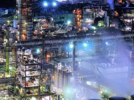 Francia impone nuevas sanciones al petróleo ruso en respuesta a la crisis actual.