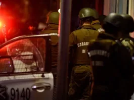 Carabineros detiene a cinco involucrados en transacción de drogas en San Bernardo.