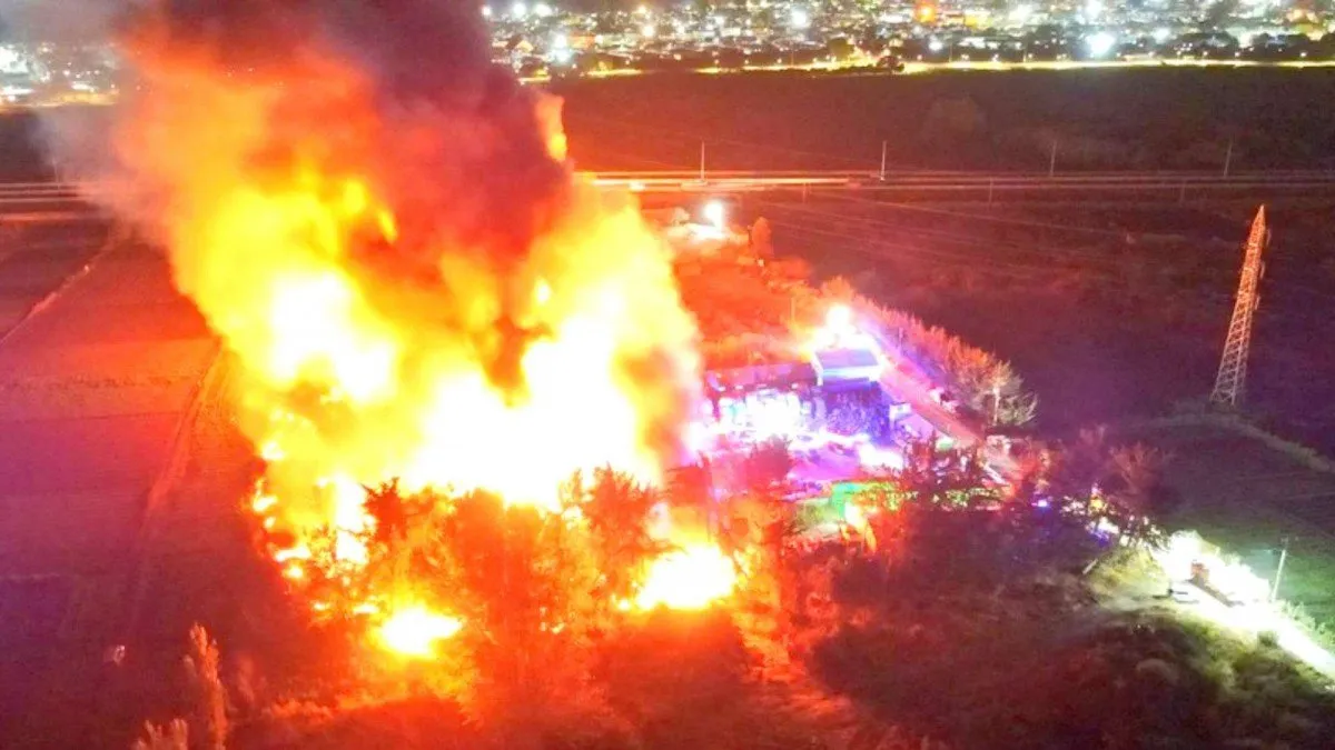 Más de 400 vehículos destruidos en incendio en corralón de San Pedro de la Paz.