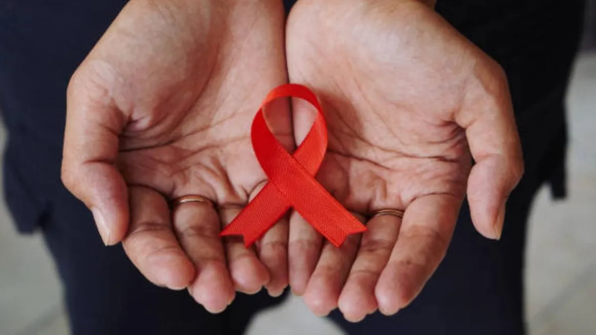 Explorando la obligación legal de informar sobre el VIH en Chile y sus sanciones.