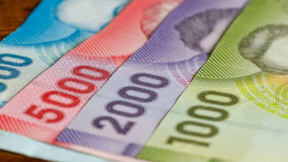 Chile eleva el sueldo mínimo a $510.500 para combatir la inflación y sus efectos.