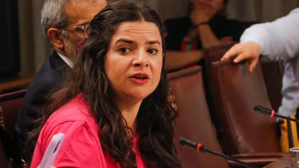 Orellana sobre aborto libre: "Es esencial abrir este debate en la sociedad".